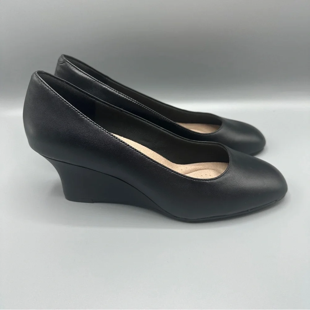 Clarks Leather Comfort Slip On Wedge Pump Shoes Women’s Size 10M Black